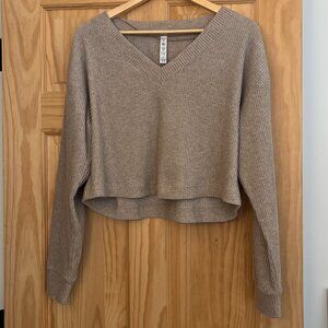Alo Yoga Long Sleeve V-Neck Beige Taupe Tan Ribbed Sweater Shirt Pullover Medium
